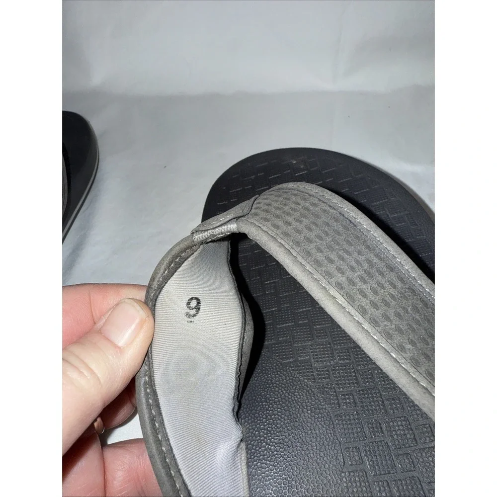 Skechers‎ Sandals Mens 9 Relaxed Fit Flip Flop Gray Toe-Post Comfort Casual Flat